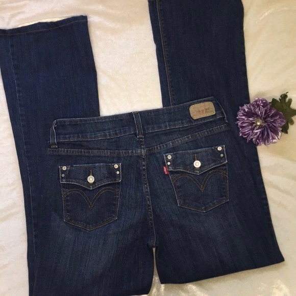 Levi’s 526 Jeans - Picture 4 of 8